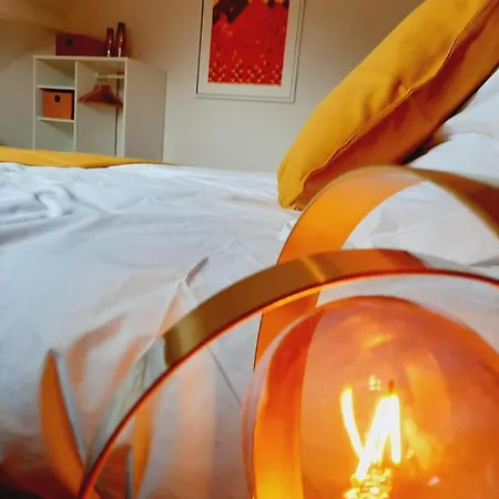 別荘 A Bicyclette Dinez